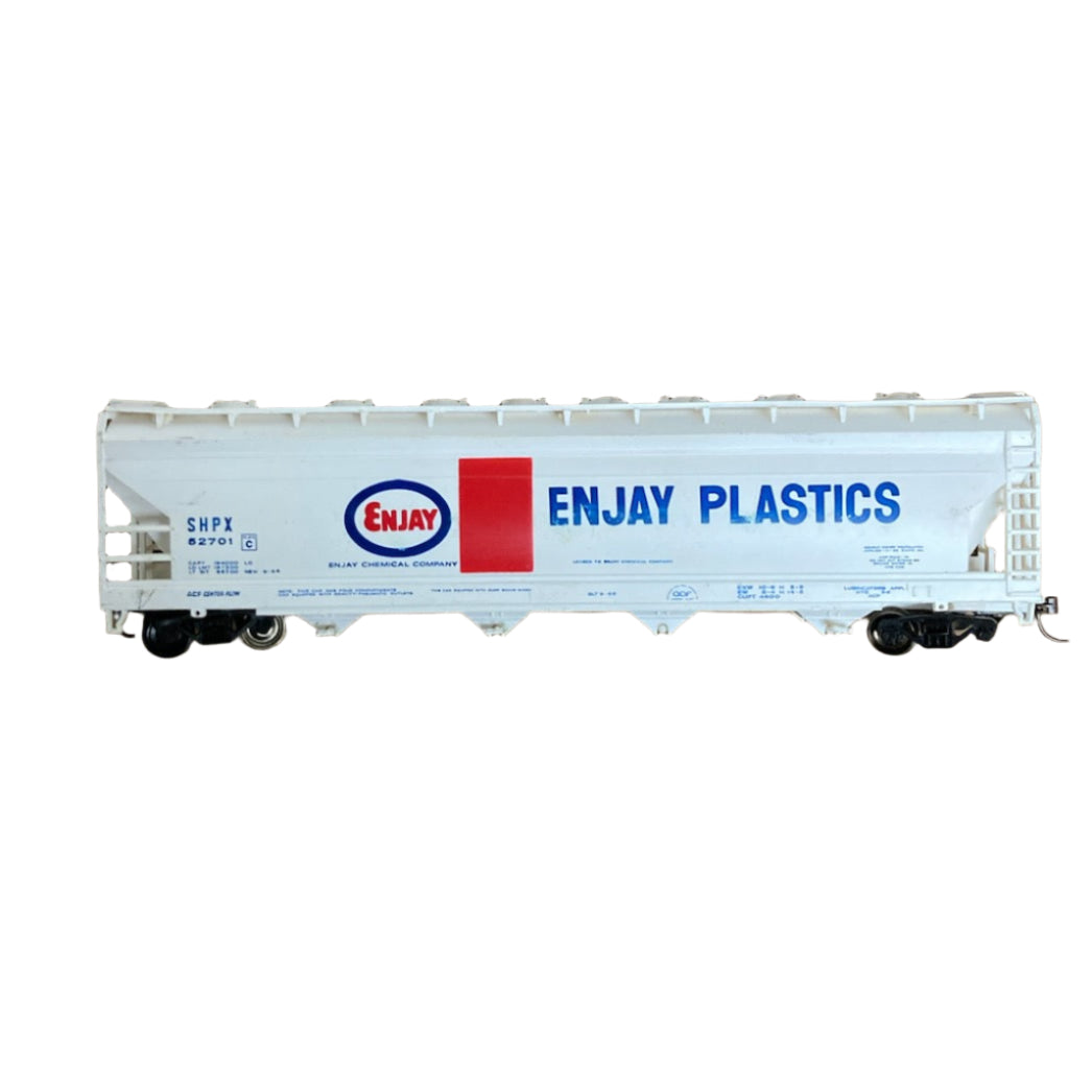 HO MODEL TRAINS